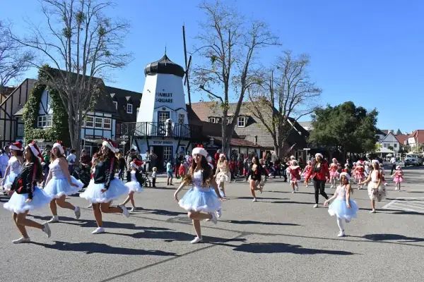 Solvang Julefest Parade